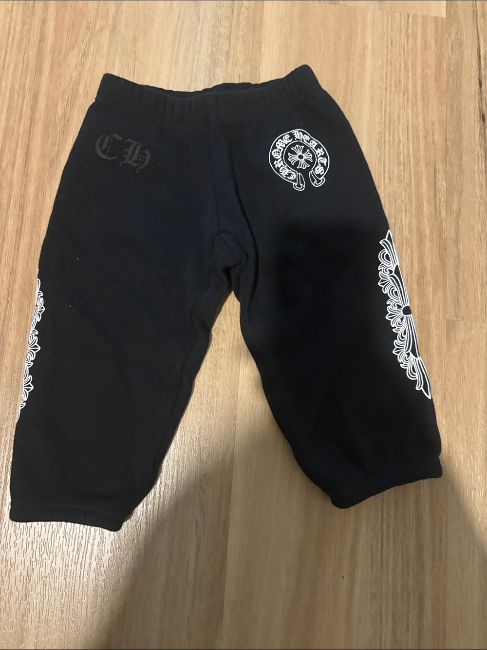 baby chrome heart sweat pants